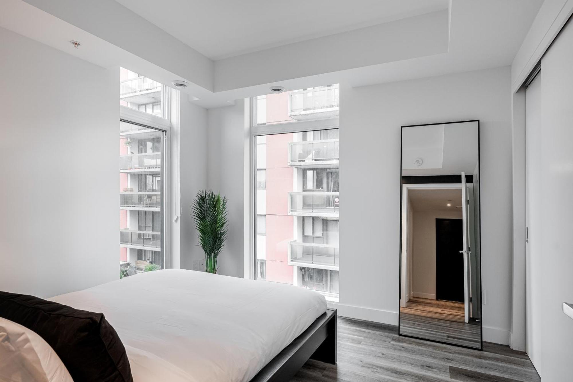 Westview Luxury Suites Ottawa Esterno foto