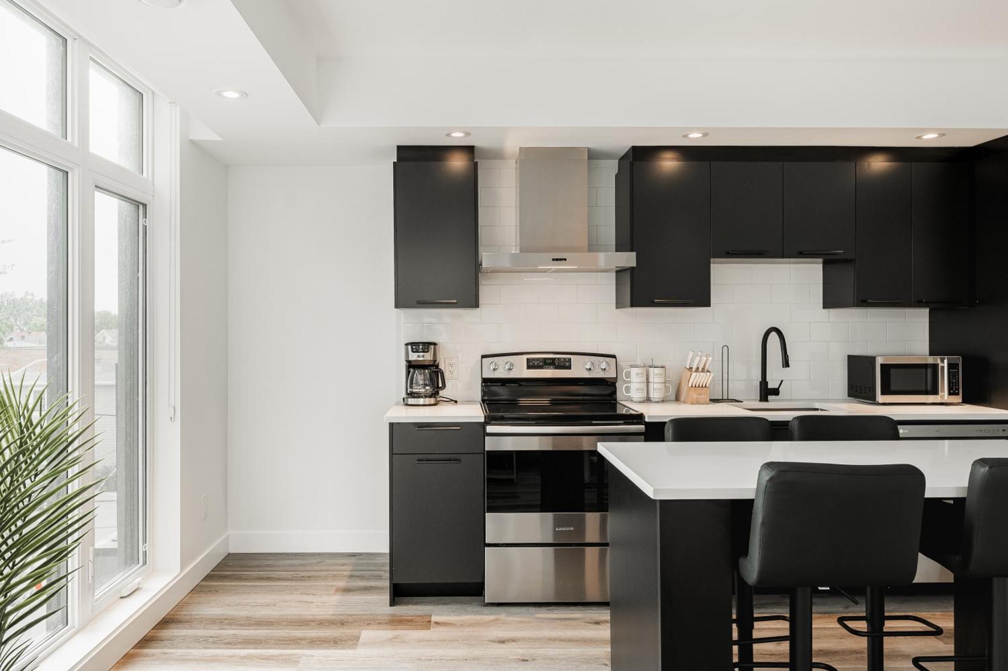 Westview Luxury Suites Ottawa Esterno foto