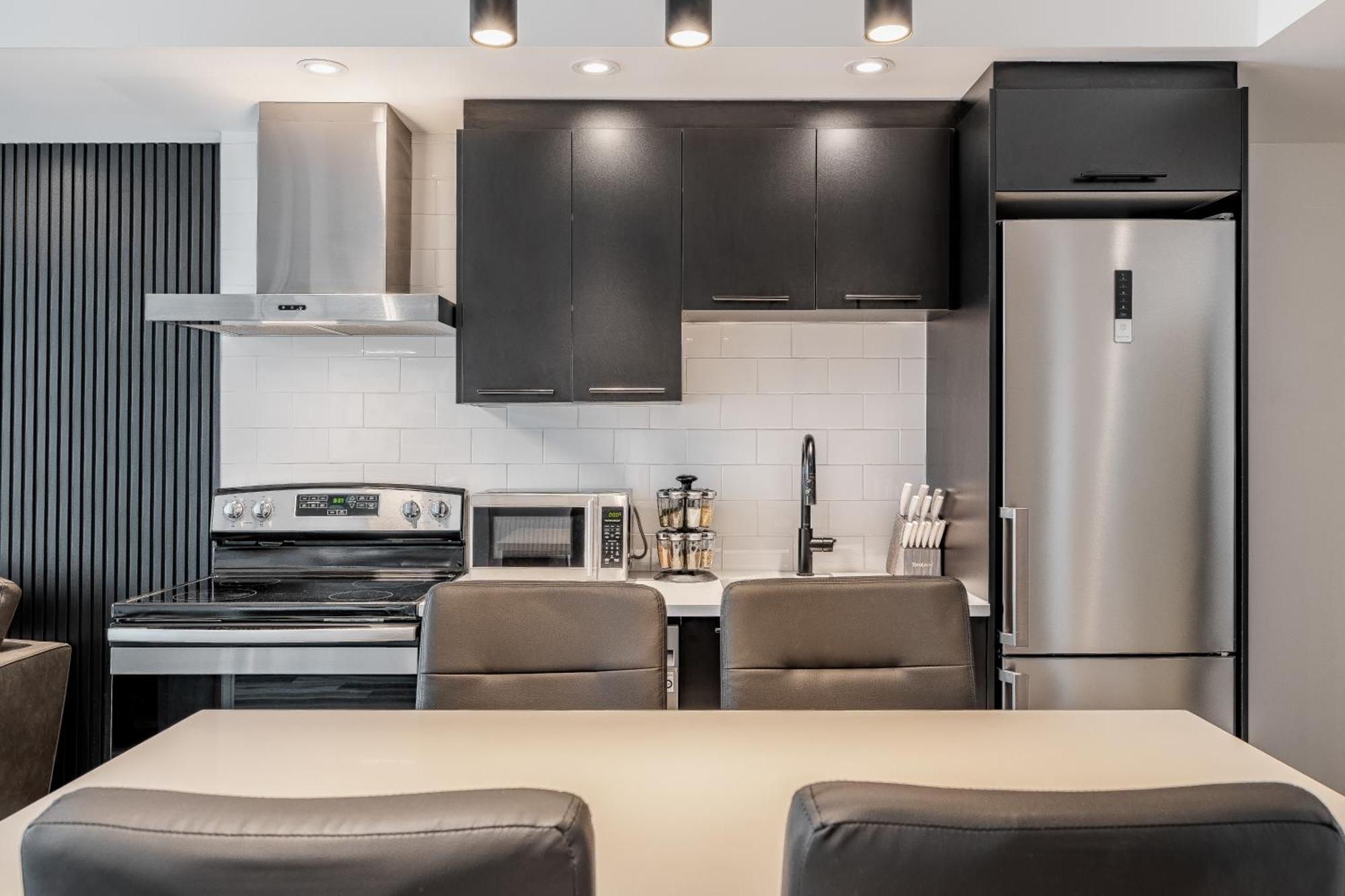 Westview Luxury Suites Ottawa Esterno foto