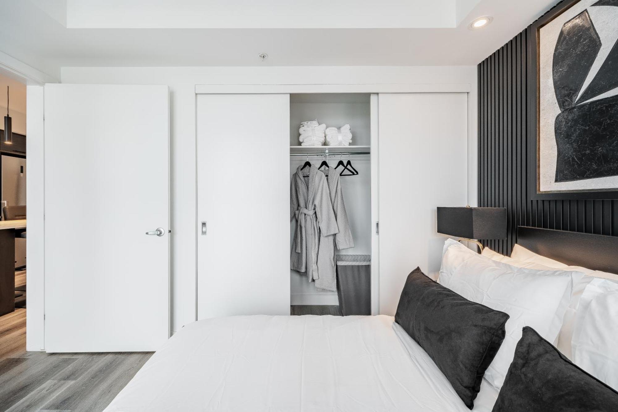 Westview Luxury Suites Ottawa Esterno foto