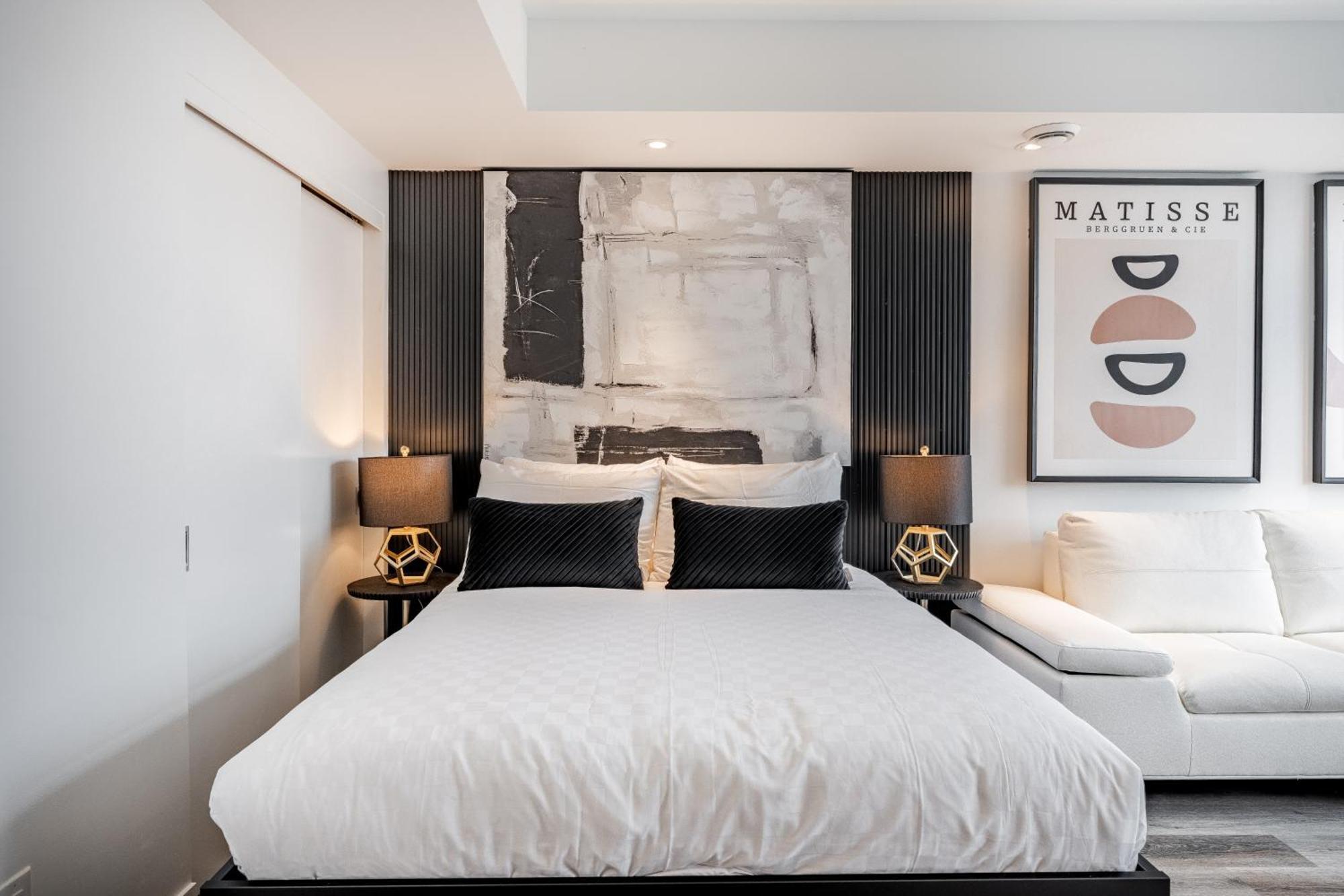 Westview Luxury Suites Ottawa Esterno foto
