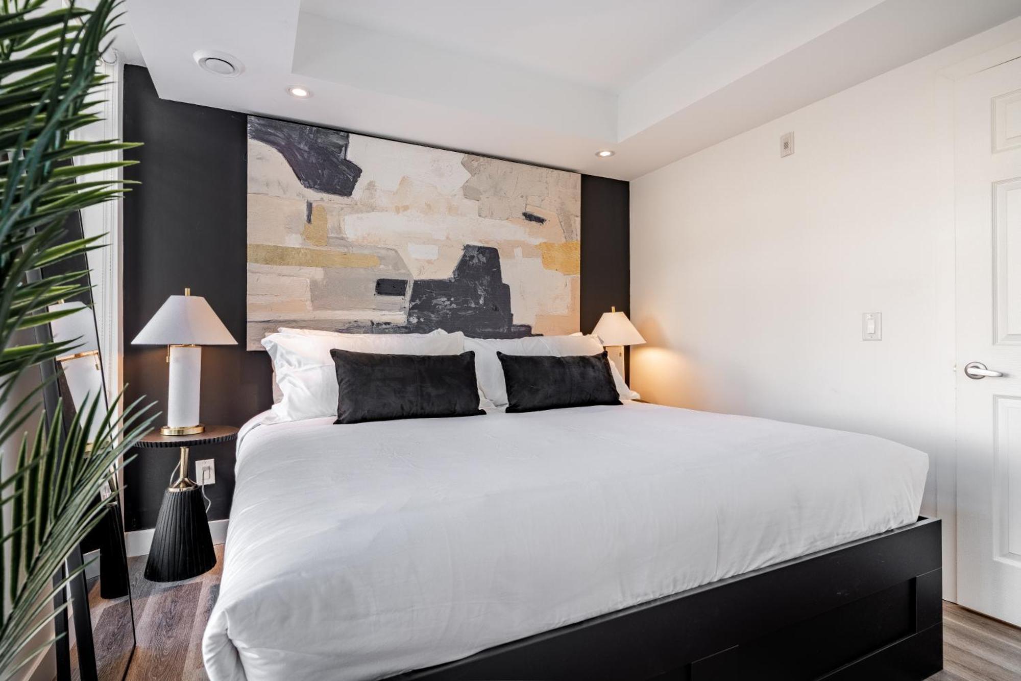 Westview Luxury Suites Ottawa Esterno foto