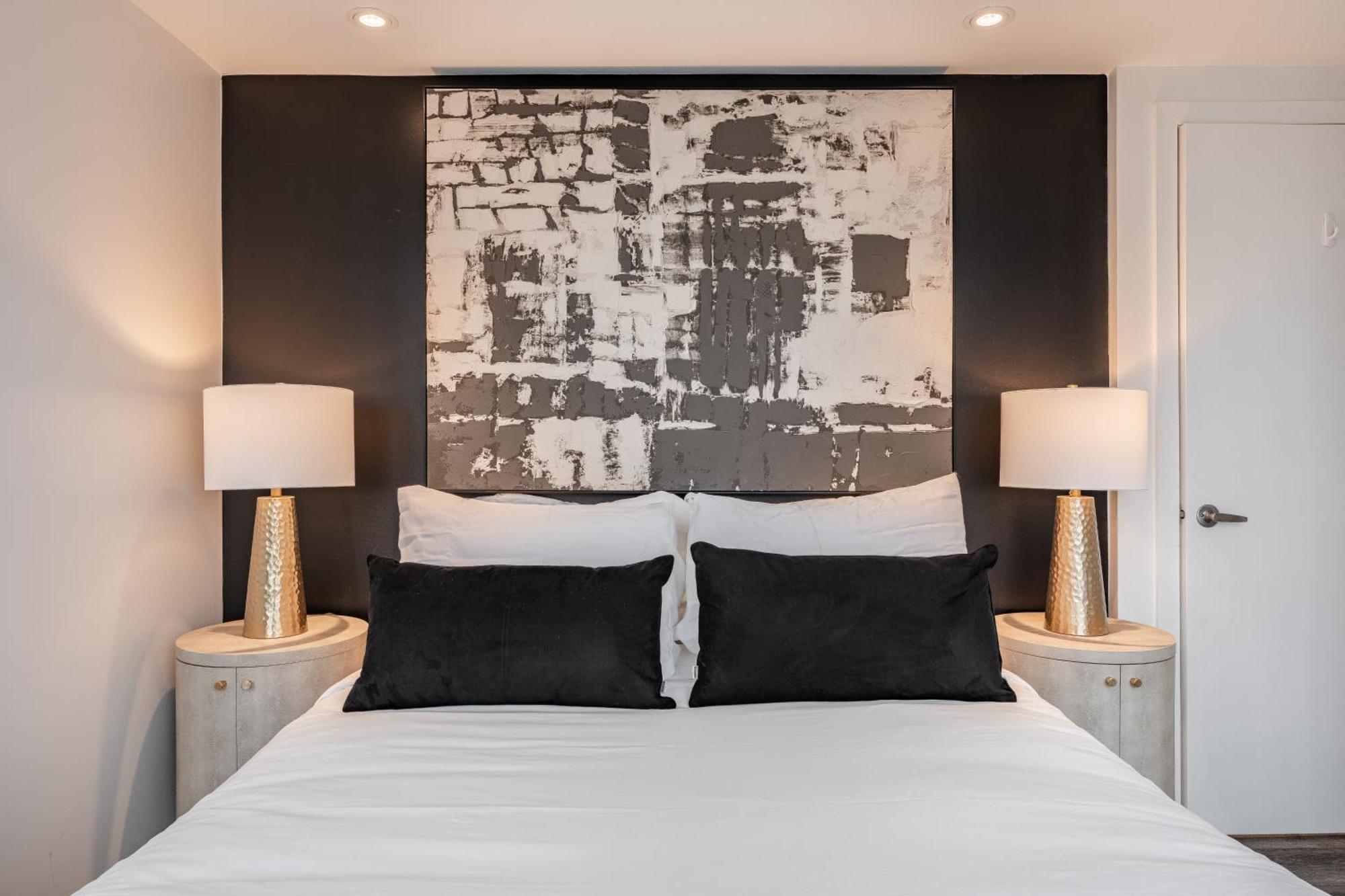 Westview Luxury Suites Ottawa Esterno foto